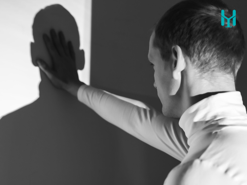 Cảm giác tách rời bản thân hoặc thực tại